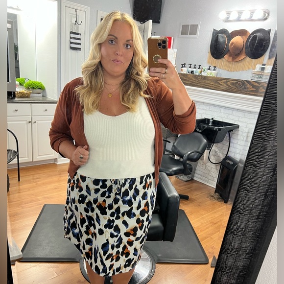 Meet your Posher, Amber - Picture 4 of 6